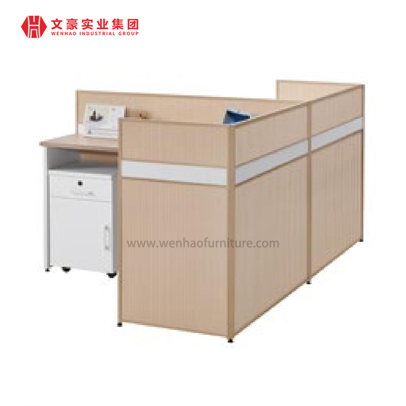 Escritorio para personal de oficina para 4 personas, nuevo diseño moderno, muebles comerciales, estación de trabajo Modular para ordenador, partición de vidrio