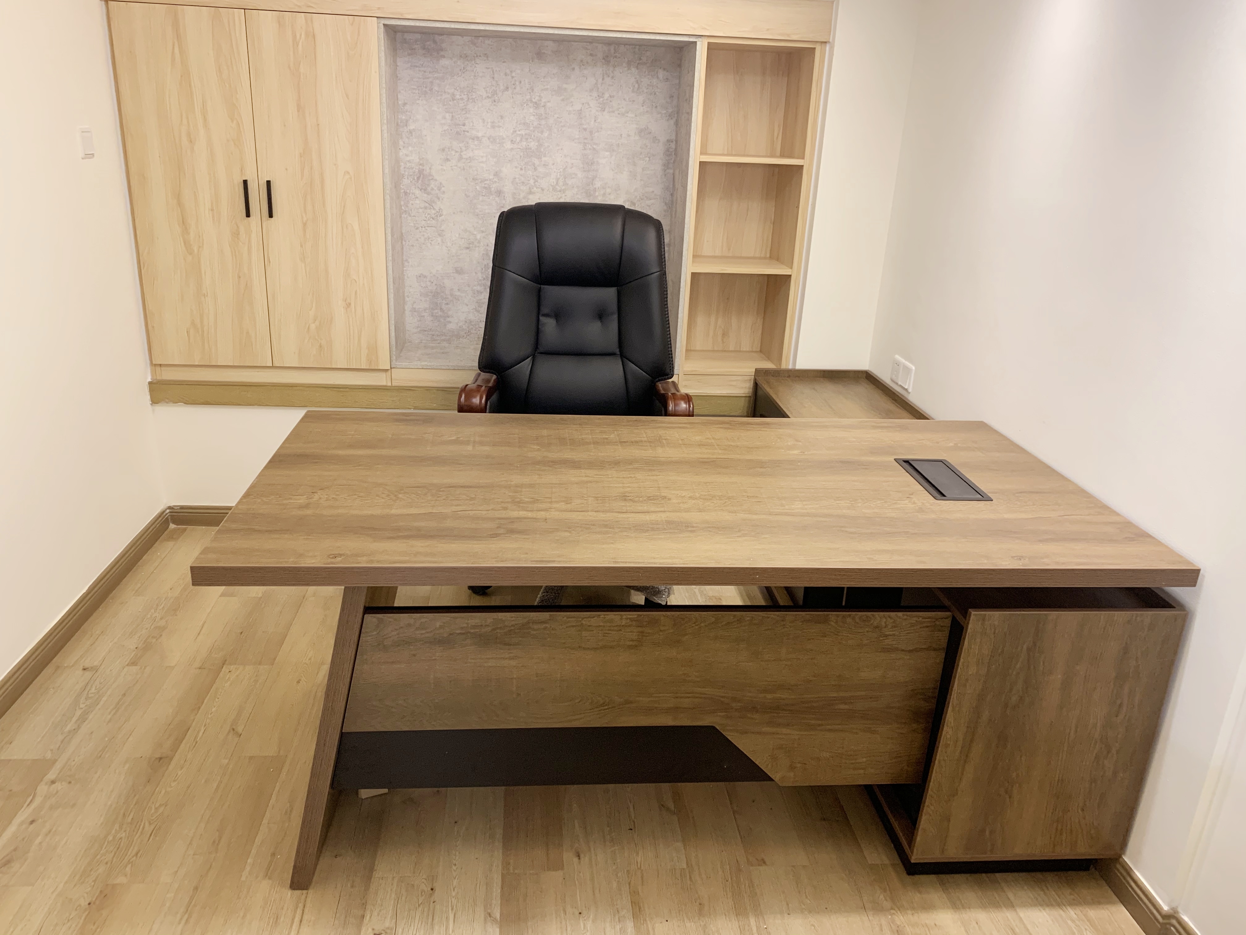 Escritorio de oficina ejecutivo