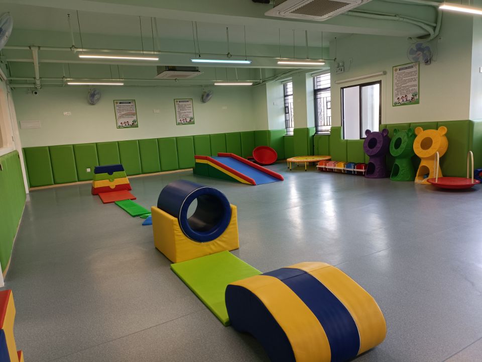 Equipo de rehabilitación infantil