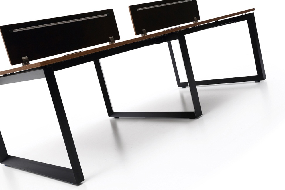 mesa de oficina para 4 personas