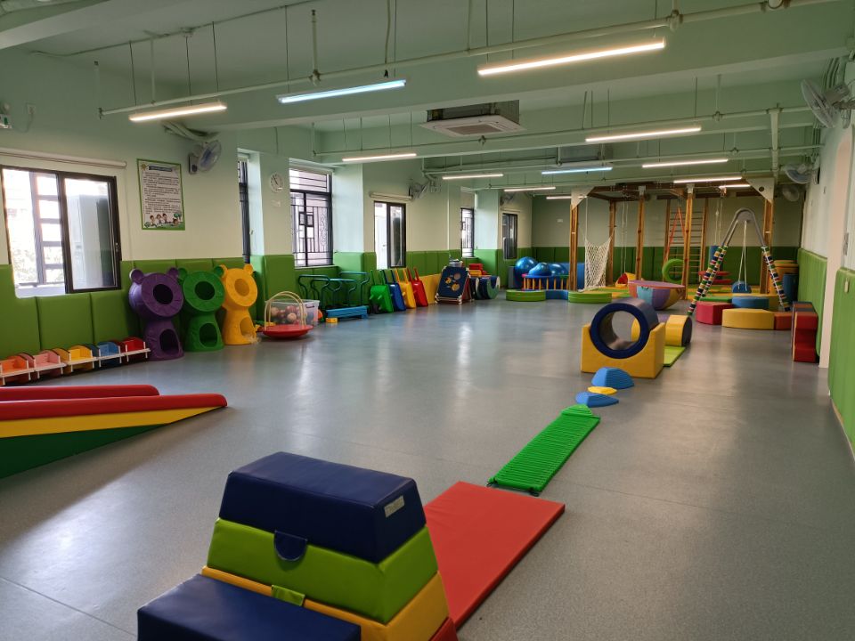 Equipo de rehabilitación infantil