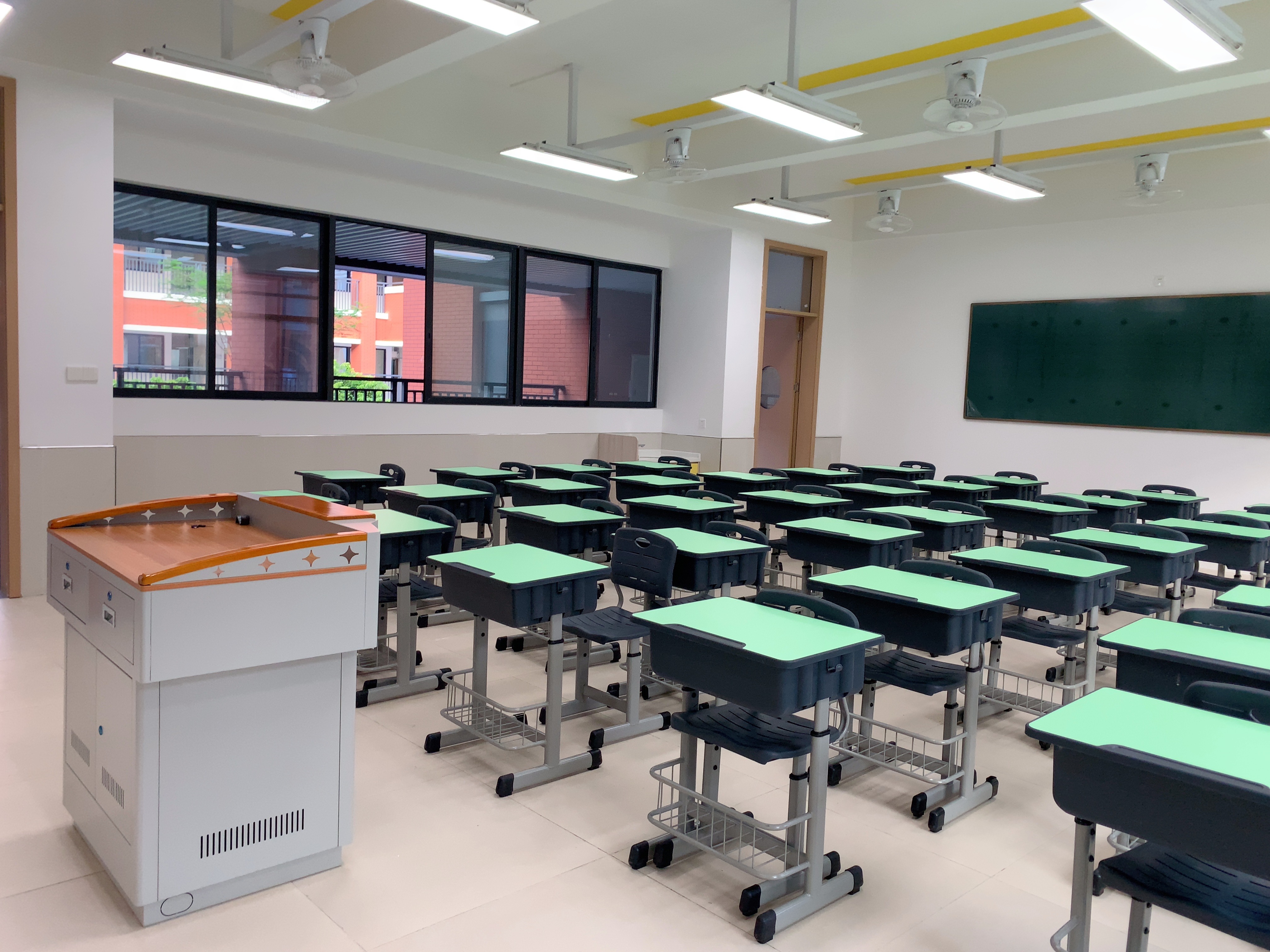 Escuela primaria y secundaria de Jingxian