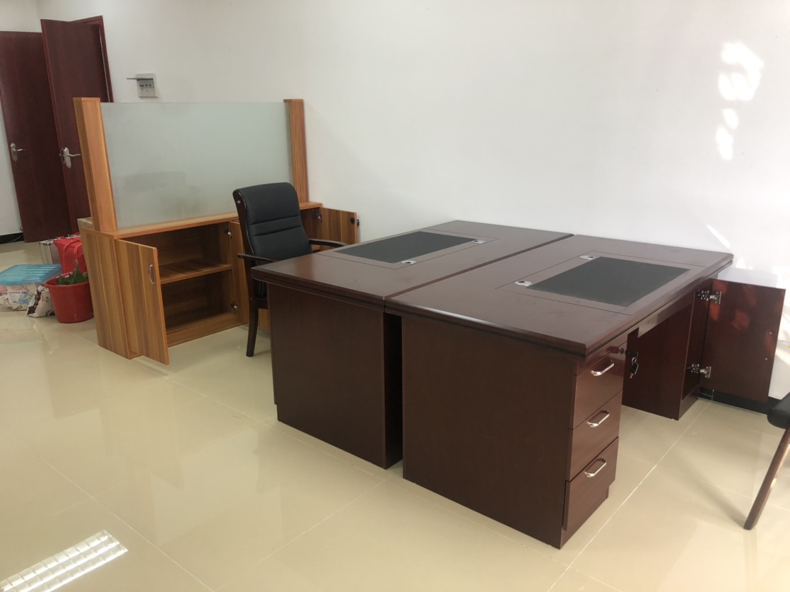 Escritorio de oficina ejecutivo
