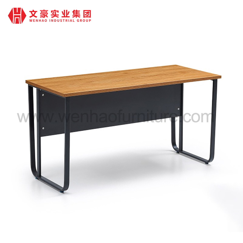 China vende muebles de oficina, mesa de director general de oficina de estilo industrial de lujo con cubierta