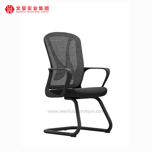 Silla de conferencia de oficina de malla negra moderna con proveedor de sillas de escritorio tapizadas con barandilla en China
