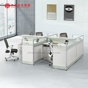 Estación de trabajo modular moderna de muebles de oficina del fabricante de China, escritorio de estación de trabajo de oficina de 2, 4 y 6 plazas para 4 personas
