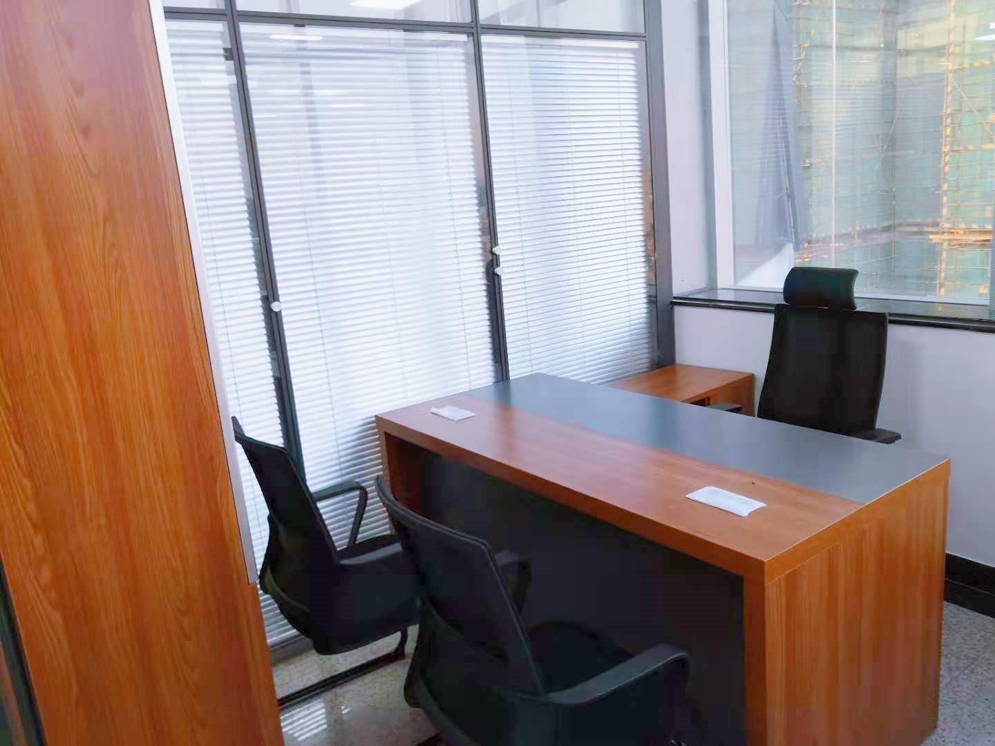 escritorio de oficina ejecutiva
