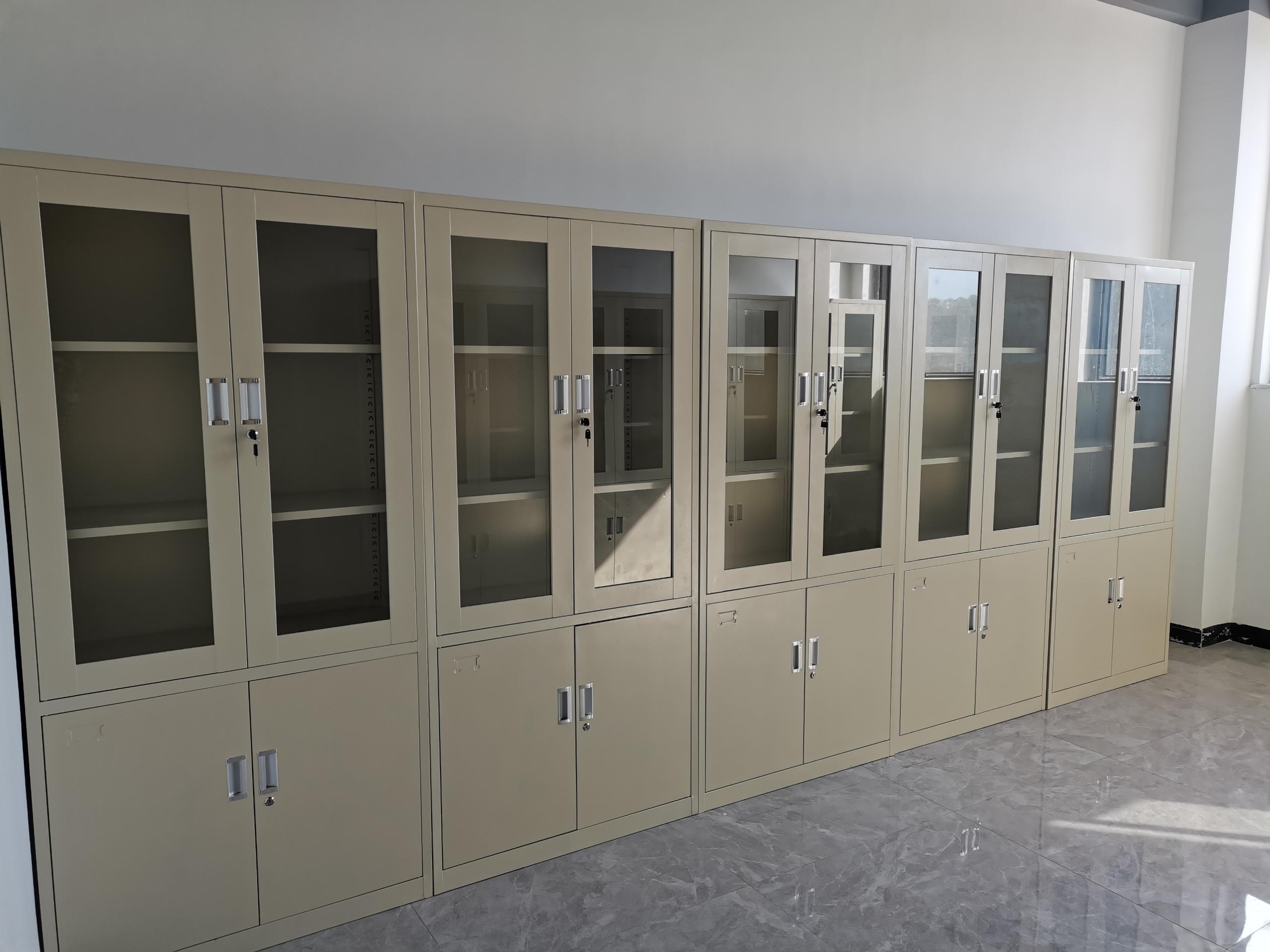 Gabinete de acero